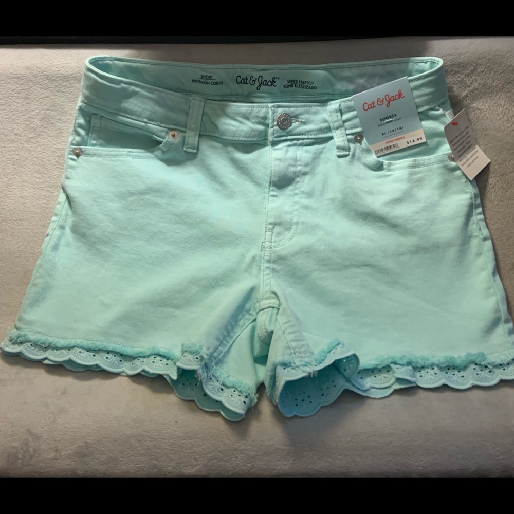 Girls Cat & Jack super stretch shorts. NWT!!!